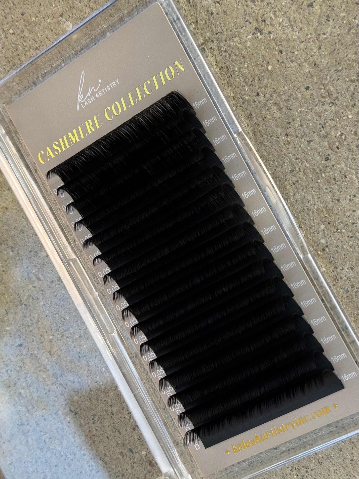 0.03 Cashmere Mix Trays